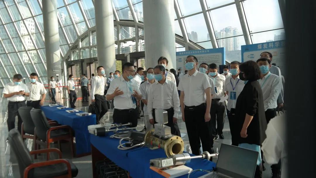 光力科技携进步前辈煤矿宁静设备 表态“煤矿宁静科技进贵州”勾当 光力科技携进步前辈煤矿宁静设备 表态“煤矿宁静科技进贵州”勾当
